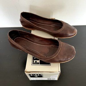 Frye Carson Ballet Flat in Dark Brown Leather with Box - Size 7.5